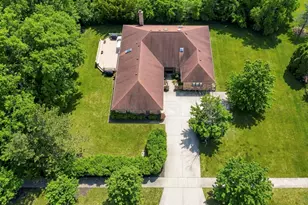 1625 Marcie Ct, Deerfield, IL 60015 - Photo 1