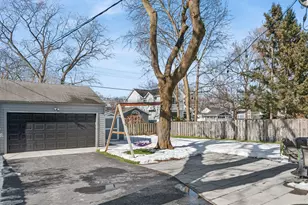 1444 Sycamore Ln, Northbrook, IL 60062 - Photo 20