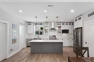 1444 Sycamore Ln, Northbrook, IL 60062 - Photo 2