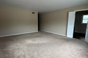 17 E Park St, Mundelein, IL 60060 - Photo 14