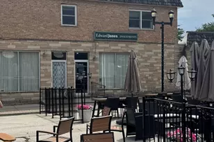 17 E Park St, Mundelein, IL 60060 - Photo 1