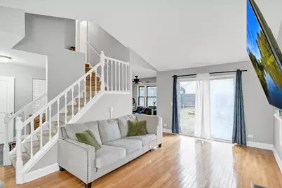 62 Washington Avenue, Streamwood, IL 60107 - Photo 4