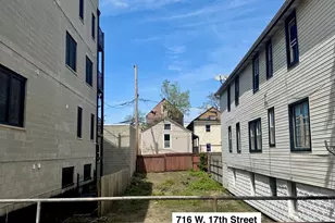 716 W 17th St, Chicago, IL 60616 - Photo 1