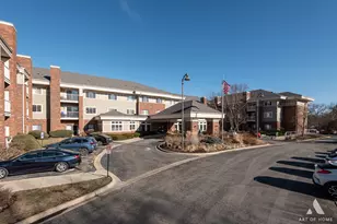 801 N McLean Blvd, Elgin, IL 60123 - Photo 2