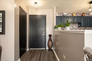 801 N McLean Blvd, Elgin, IL 60123 - Photo 4