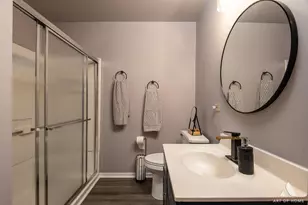 801 N McLean Blvd, Elgin, IL 60123 - Photo 18