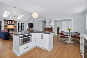 1002 Longmeadow Ln, Western Springs, IL 60558 - Photo 4