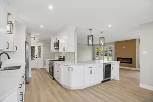 528 E 191st Pl, Glenwood, IL 60425 - Photo 6