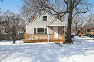 3011 Michael St, Wonder Lake, IL 60097 - Photo 2