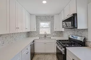 3011 Michael St, Wonder Lake, IL 60097 - Photo 8