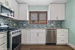 6334 N Kildare Ave, Chicago, IL 60646 - Photo 6