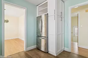 6334 N Kildare Ave, Chicago, IL 60646 - Photo 8