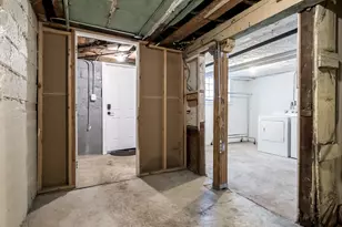 2122 N Stave Ave, Chicago, IL 60647 - Photo 18