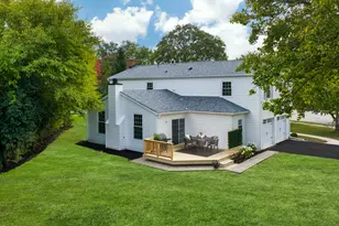 2348 Ash Ln, Northbrook, IL 60062 - Photo 2