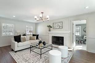 2348 Ash Ln, Northbrook, IL 60062 - Photo 4