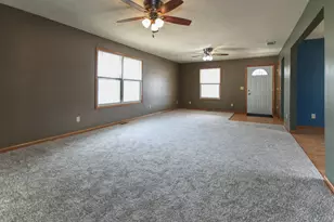 484 W 3rd St, Braidwood, IL 60408 - Photo 4