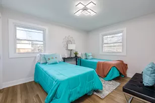 9132 Lincolnwood Dr, Evanston, IL 60203 - Photo 24