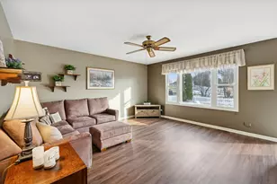 1157 Sawmill Ln, Algonquin, IL 60102 - Photo 8