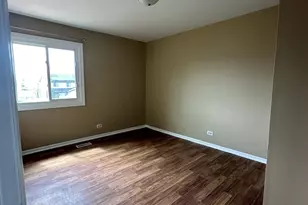 2152 Mallard Ln, Hanover Park, IL 60133 - Photo 10