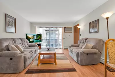 7224 W Wrightwood Avenue #206, Elmwood Park, IL 60707 - Photo 6
