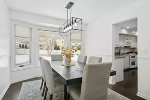 1318 Gail Dr, Buffalo Grove, IL 60089 - Photo 4