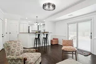 1318 Gail Dr, Buffalo Grove, IL 60089 - Photo 8