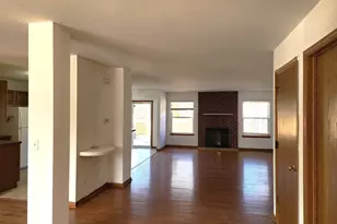 419 Driftwood Dr, Dekalb, IL 60115 - Photo 2