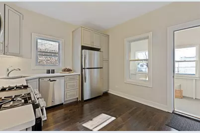 2434 N Avers Avenue #1, Chicago, IL 60647 - Photo 8