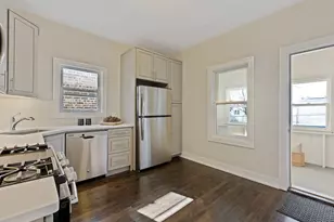 2434 N Avers Ave, Chicago, IL 60647 - Photo 8