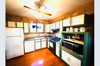 615 E Seminary Avenue, Hoopeston, IL 60942 - Photo 4