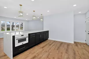 970 N Fischer Dr, Addison, IL 60101 - Photo 8