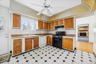 [Address not provided], Countryside, IL 60525 - Photo 4