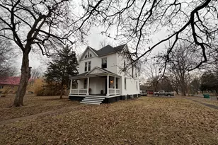 295 N Pritchett St, Niantic, IL 62551 - Photo 2