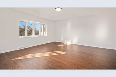 521 Pawnee Drive, Lake in the Hills, IL 60156 - Photo 8