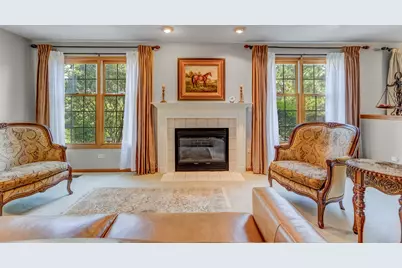 14517 Albany Avenue, Lemont, IL 60439 - Photo 2