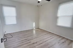 2069 217th St, Sauk Village, IL 60411 - Photo 10