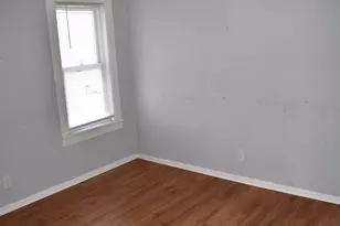 1006 N Hickory St, Joliet, IL 60435 - Photo 8