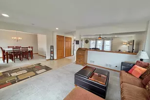 2653 Huntington Dr, Belvidere, IL 61008 - Photo 10