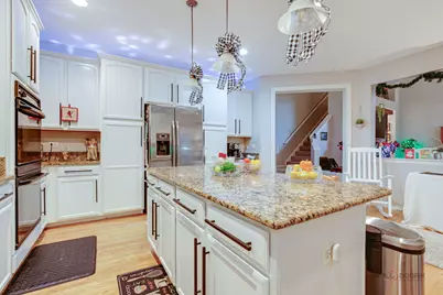 7449 Brentwood Lane, Gurnee, IL 60031 - Photo 16
