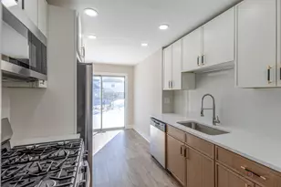 632 Weidner Rd, Buffalo Grove, IL 60089 - Photo 8