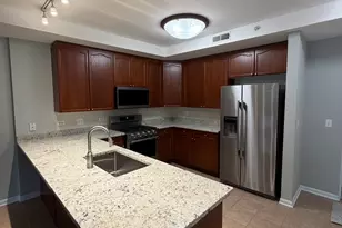 135 S York St, Elmhurst, IL 60126 - Photo 2