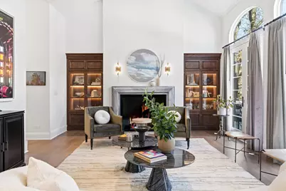 1936 N Wilmot Avenue, Chicago, IL 60647 - Photo 6