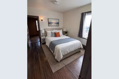 9041 S Muskegon Avenue, Chicago, IL 60617 - Photo 8