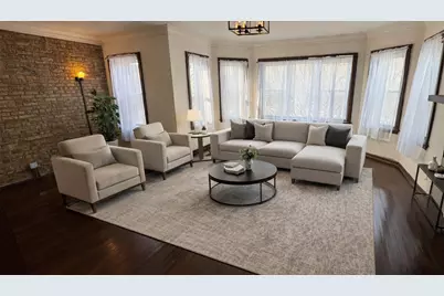 9041 S Muskegon Avenue, Chicago, IL 60617 - Photo 2