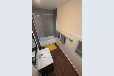 9041 S Muskegon Avenue, Chicago, IL 60617 - Photo 20