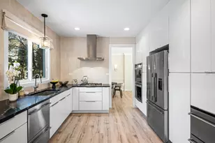 1802 Princeton Ct, Lake Forest, IL 60045 - Photo 12