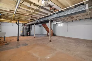 27 164th Pl, Calumet City, IL 60409 - Photo 14