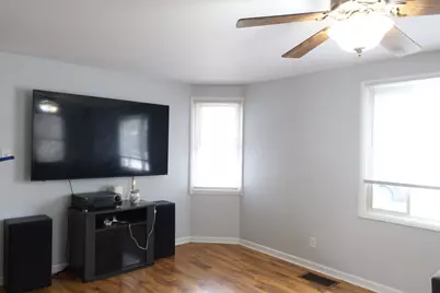 312 N Center Avenue, Bradley, IL 60915 - Photo 4