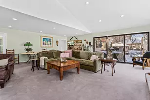 3240 Brookdale Ln, Northbrook, IL 60062 - Photo 8