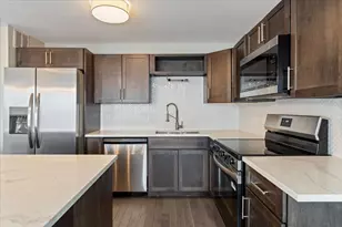 5455 N Sheridan Rd, Chicago, IL 60640 - Photo 14